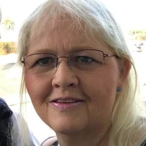 Meet your Posher, Cynthia